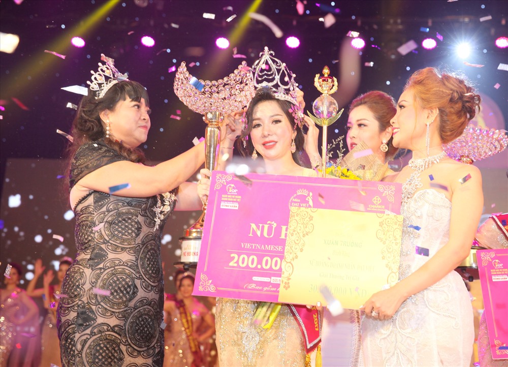 Nói về nhan sắc, Minh Châu có phần nổi trội so với 39 thí sinh còn lại.