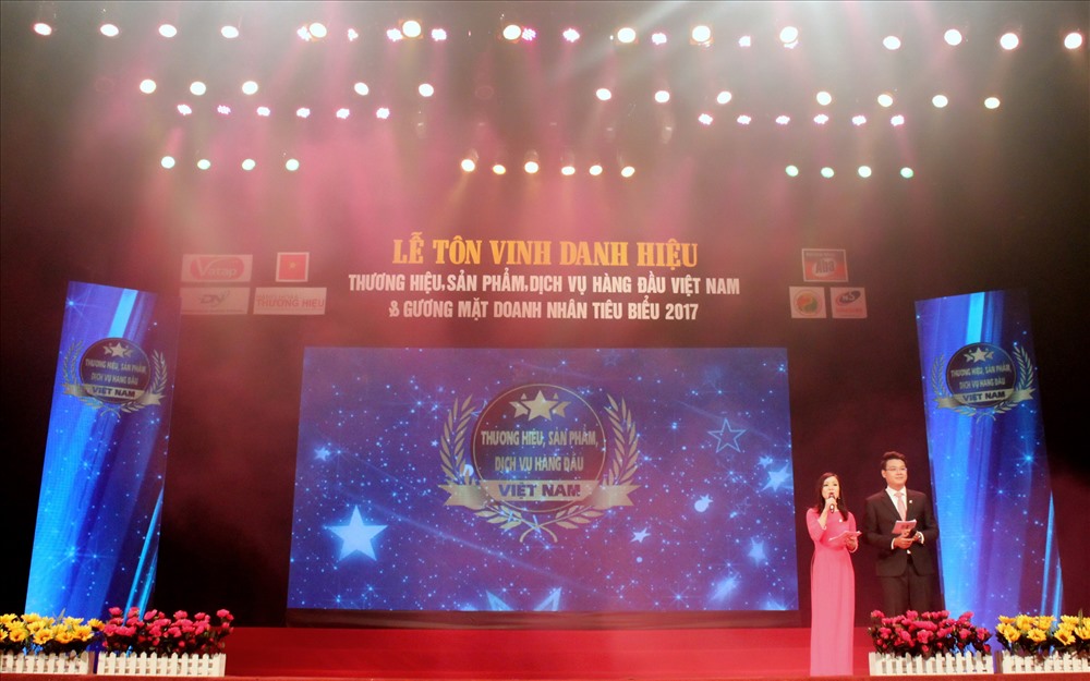 Lễ Công bố và tôn vinh doanh nghiệp “Thương hiệu, Sản phẩm, Dịch vụ hàng đầu Việt Nam” 2017.