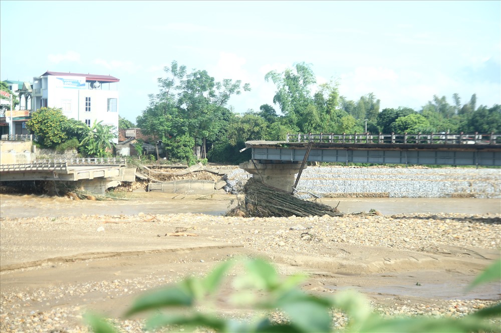 Cầu Ngòi Thia - nơi anh Dư bị lũ cuốn trôi.