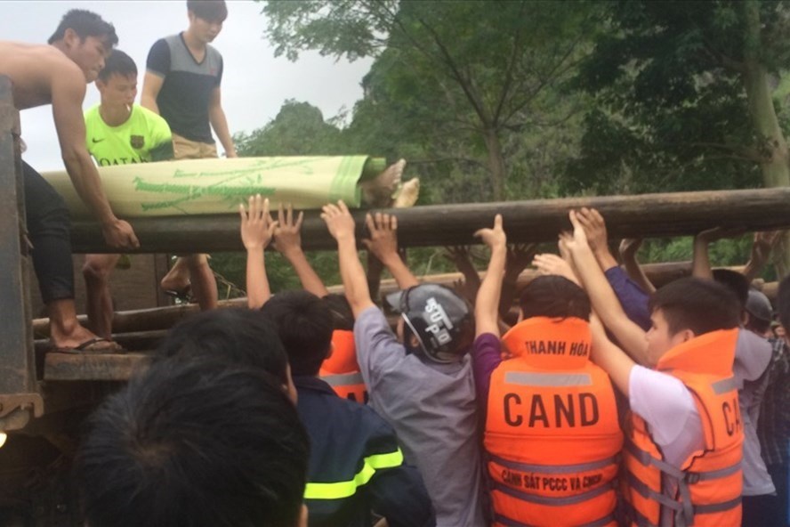 Nạn nhân bị thiệt mạng do mưa lũ. Ảnh: Xuân Hùng