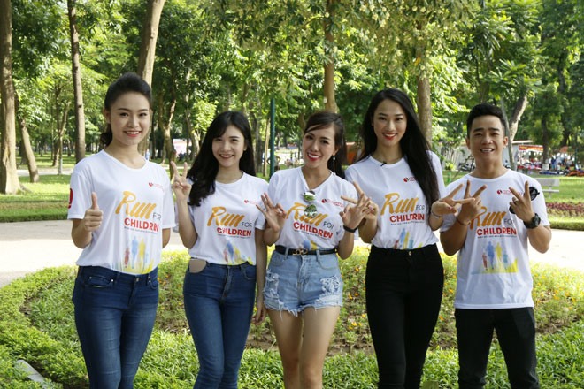 Sự kiện thu hút sự tham gia của nhiều nghệ sĩ nổi tiếng như diễn viên Phan Hương (Người phán xử), Thánh chế Đỗ Duy Nam, Thanh Bi ( người phán xử), Diễn viên – MC Mai Thỏ, Top 10 Hoa hậu Việt Nam - Người đẹp truyền thông Phùng Ngọc Bảo Vân, Top 5 Hoa hậu Việt Nam - Người đẹp nhân ái Phạm Thủy Tiên… với mong muốn chung tay cùng Bibo Mart lan tỏa mạnh mẽ những giá trị tốt đẹp tới cộng đồng và xã hội.