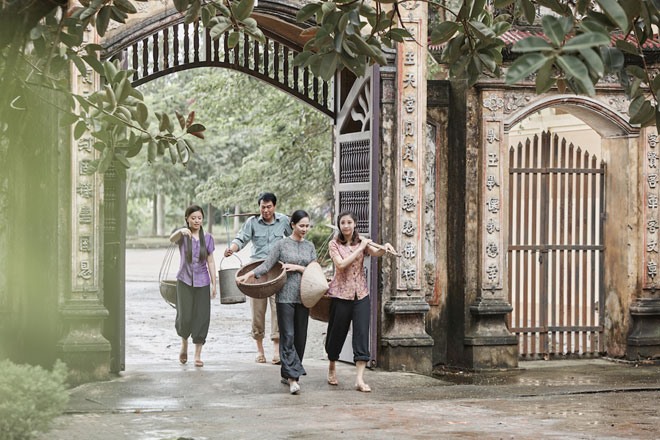 nhằm xây dựng hình ảnh người phụ nữ Việt dẫu vất vả hôm sớm nhưng luôn hết lòng vì chồng, vì con, dành cả cuộc đời mình vì hạnh phúc của những đứa con.