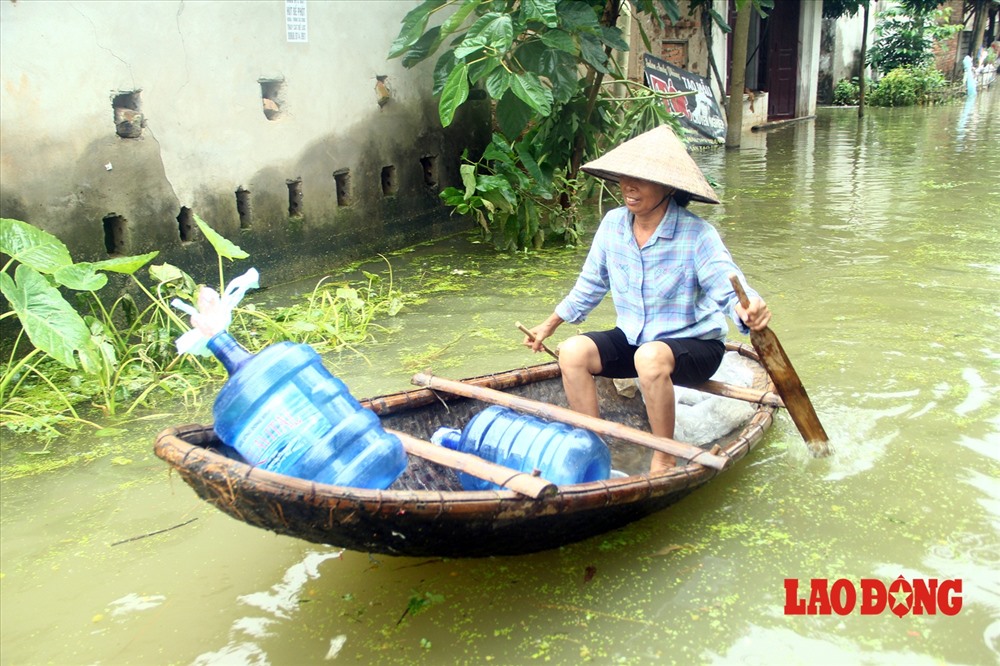 Bà Ng