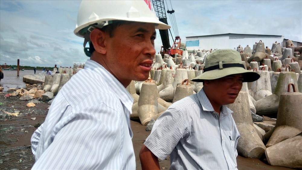 Chỉ huy công trình cũng đơn vị thi công thường xuyên có mặt tại công trình