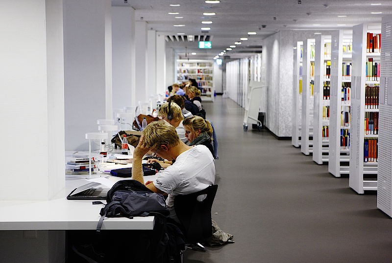 Trường Lucerne University of Applied Sciences and Arts tại Thụy Sĩ.
