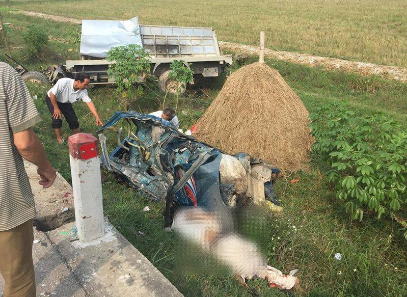 Tai nạn khiến tài xế tử vong.