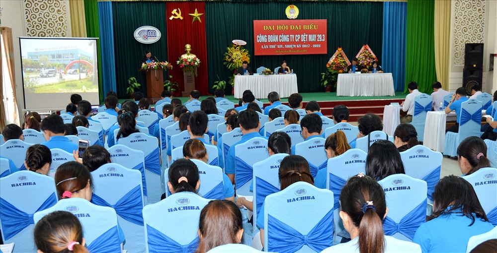 Quang cảnh Đại hội Đại biểu Công đoàn Công ty CP Dệt may 29/3 lần thứ XIV, sáng 29/10.
