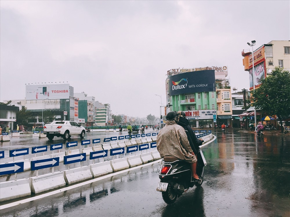 Tình trạng kẹt xe tại tuyến đường Lê Độ Nguyễn Tri Phương không còn xảy ra. Ảnh: ML