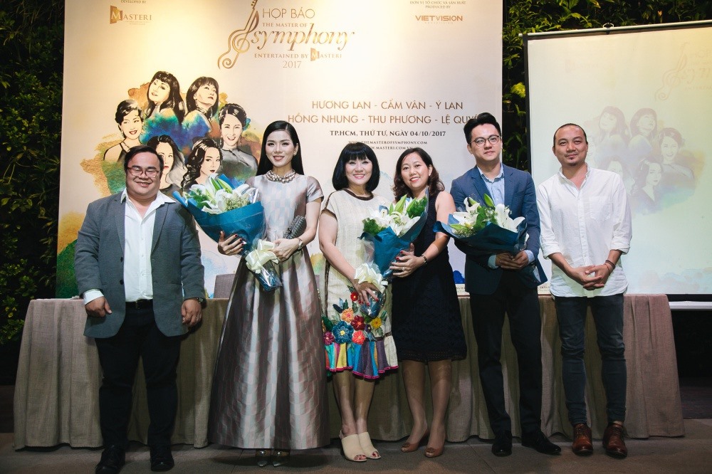 Lệ Quyên cùng các nghệ sĩ tham gia chương trình. Ảnh: L.H