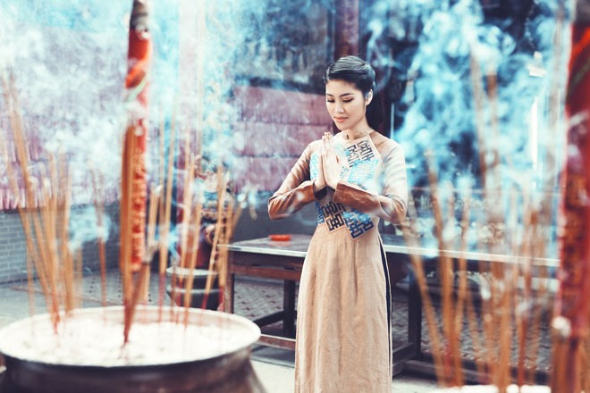 Thế mạnh của Thu Hằng là hoạt ngôn nên vai trò MC đang được Thu Hằng ưu tiên số một, cộng thêm khả năng Anh ngữ của Thu Hằng có thể nói dịch trực tiếp, đây cũng là điều hiếm có ở một giải vàng Siêu Mẫu Việt Nam.
