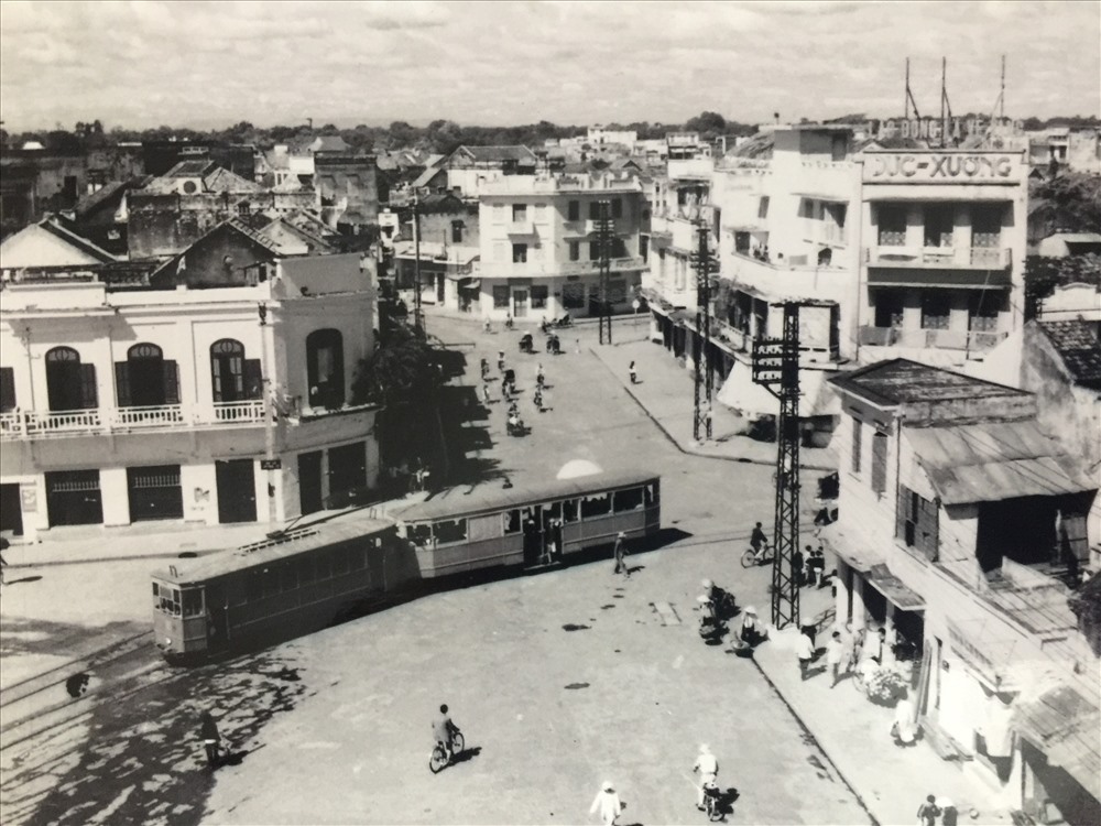 Quảng trường Đông kinh nghĩa thục năm 1962.