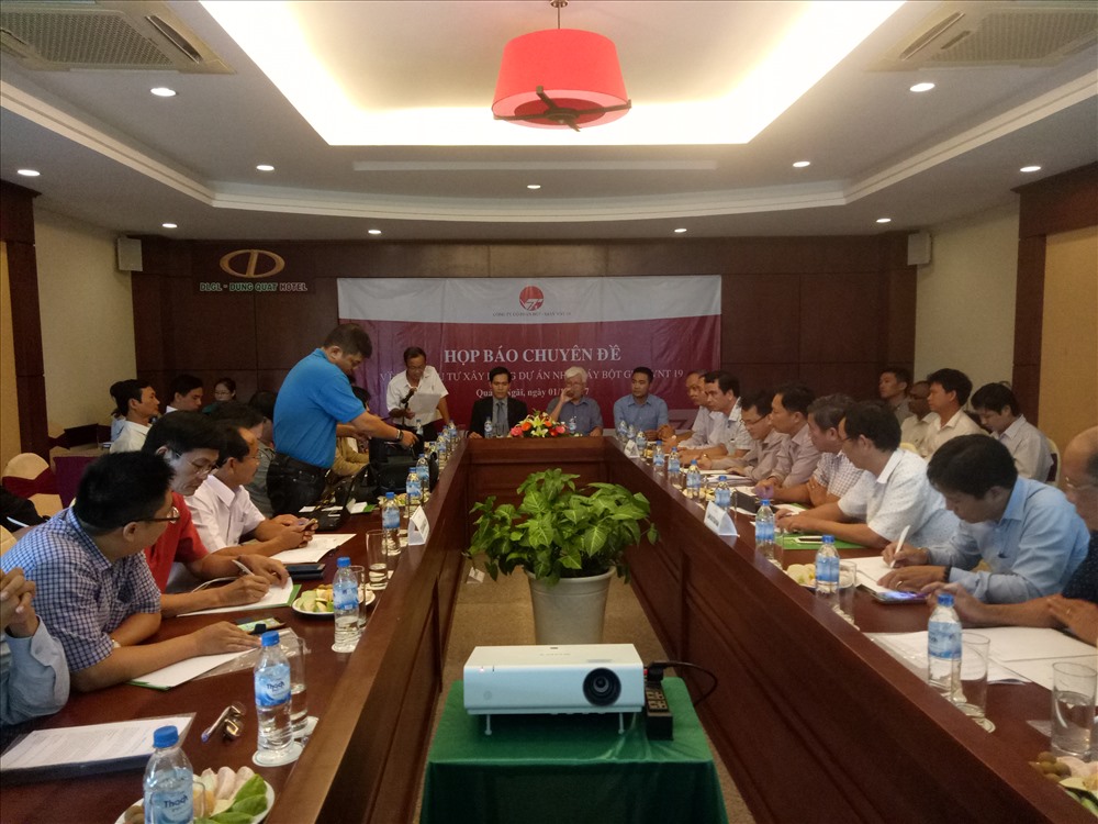 Quang cảnh buổi họp báo sáng 1.11. Ảnh: T.H
