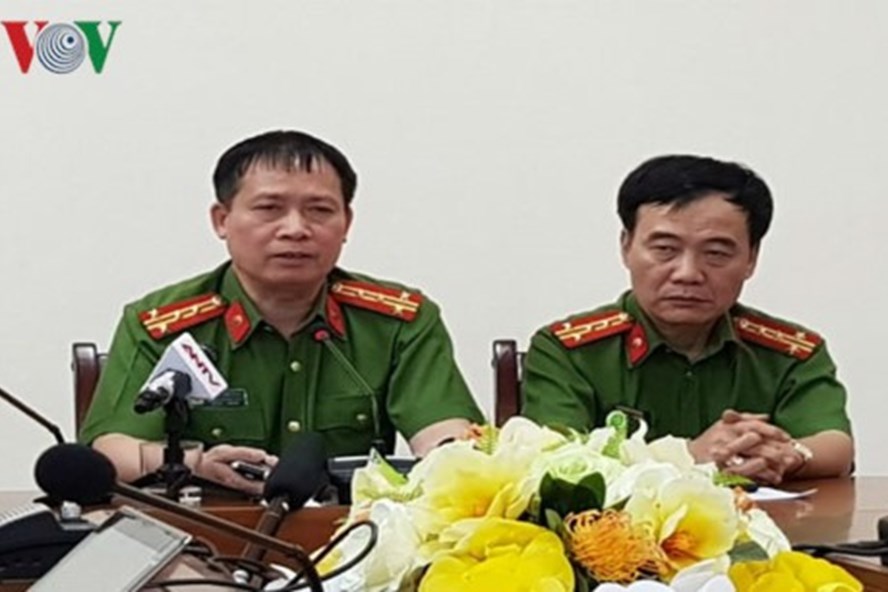 Đại tá Dương Văn Giáp và Đại tá Vũ Minh Phương (Trưởng công an quận Thanh Xuân, Hà Nội).