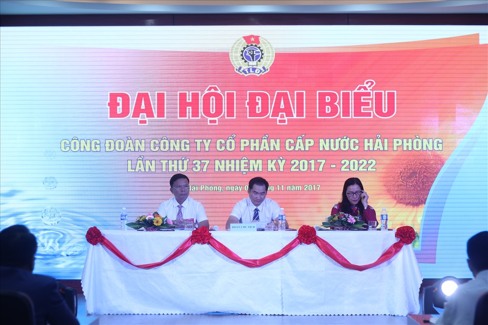 Đoàn Chủ tịch điều hành đại hội