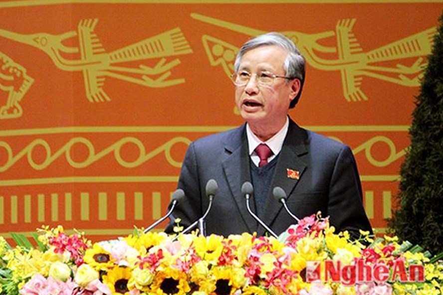 Đồng chí Trần Quốc Vượng, Ủy viên Bộ Chính trị, Bí thư Trung ương Đảng, Chủ nhiệm Ủy ban Kiểm tra Trung ương chủ trì kỳ họp chiều 16.12.