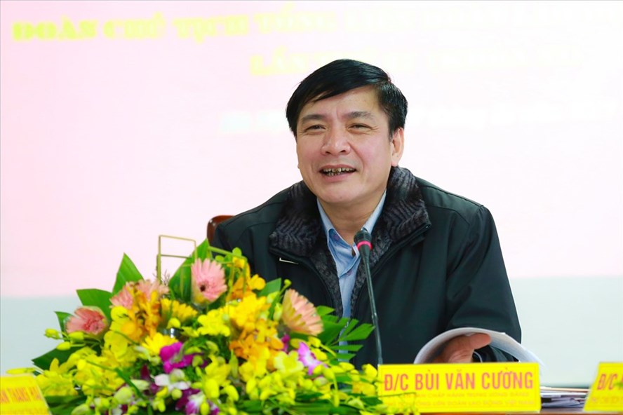 Chủ tịch Tổng LĐLĐVN Bùi Văn Cường phát biểu chỉ đạo tại hội nghị.Ảnh: HẢI NGUYỄN
