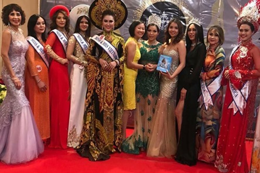 Phi Thanh Vân tại cuộc thi Hoa hậu doanh nhân thế giới người Việt tại Mỹ 2017.