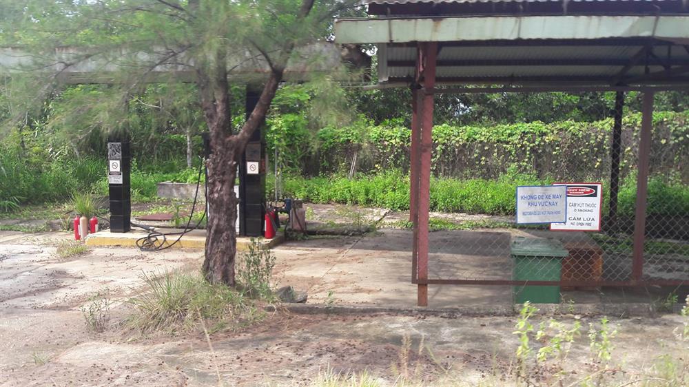 Mỏ vàng bị tạm thời đóng cửa, nhà máy khai thác vàng của Cty bị bỏ hoang- Bồng Miêu dễ dàng biến thành
