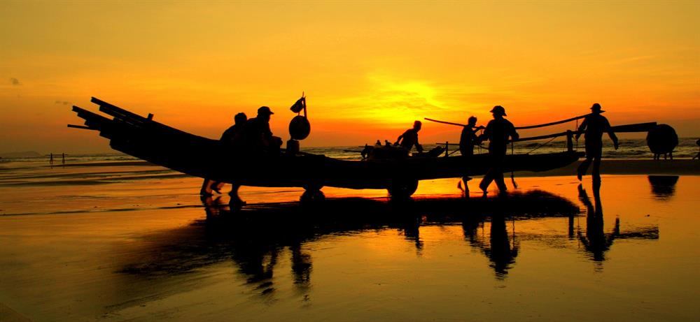 Bãi biển xã Quảng Nham, huyện Quảng Xương. Ảnh: Nguyên Hằng