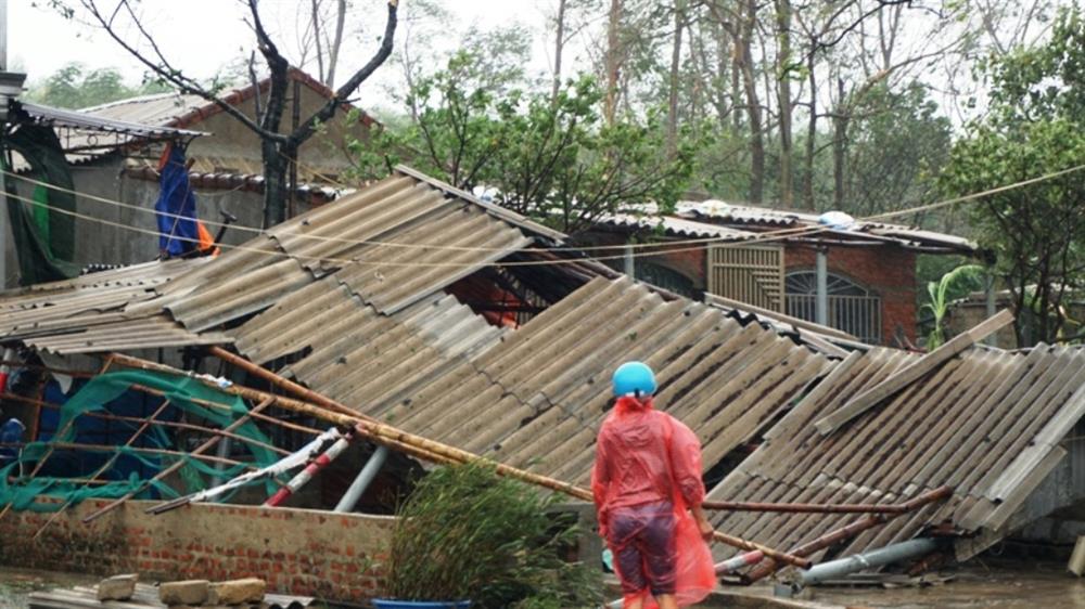 Cận cảnh một nhà dân bị sập tại thị xã Kỳ Anh. Ảnh: Quang Đại