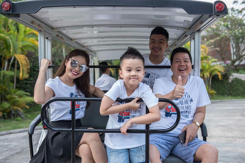 Gia đình nghệ sĩ Đăng Dương.