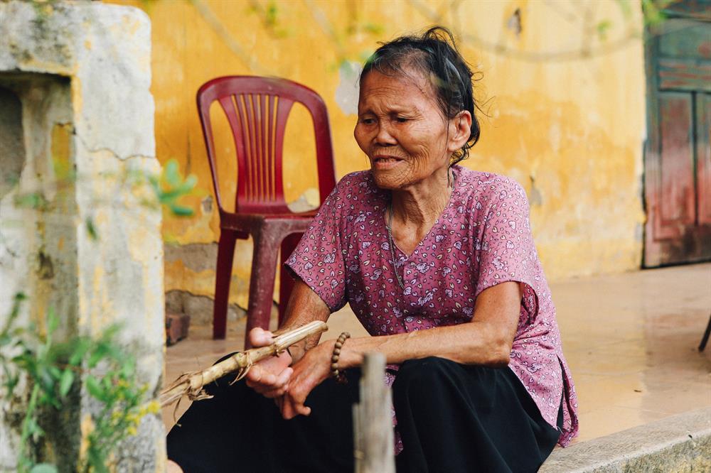cụ Lê Thị Liên (81 tuổi, Gia Lâm, Hà Nội)