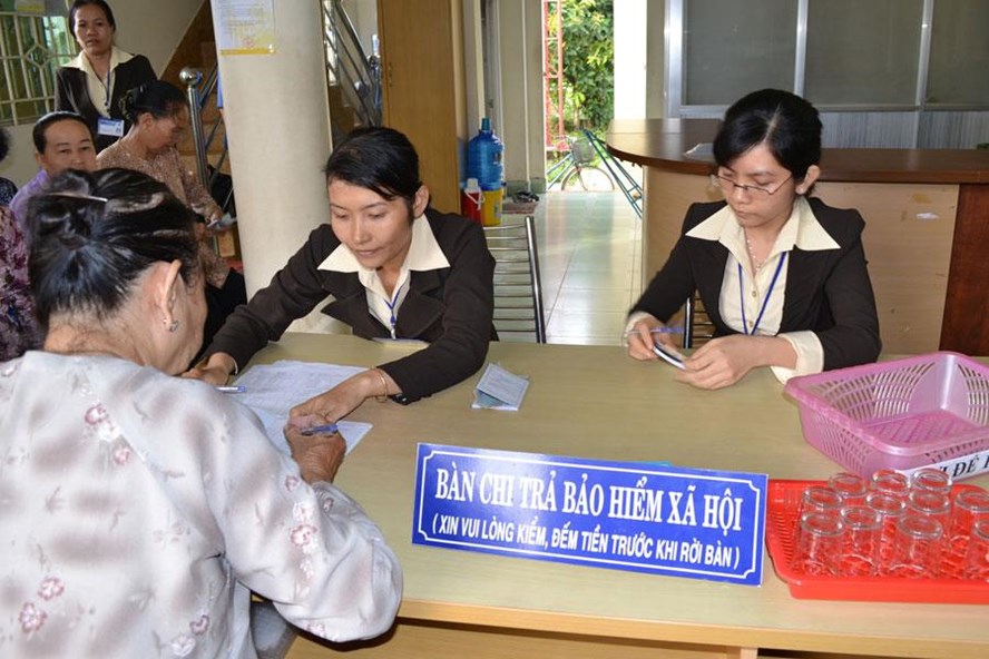 Bảo hiểm xã hội Việt Nam: Hạn chế tình trạng trốn, nợ thuế và BHXH