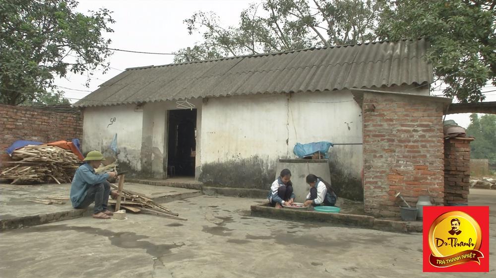 Căn nhà cũ kỹ của 4 mẹ con chị Thanh
