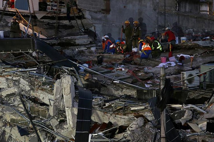 Mexico hứng chịu trận động đất cực mạnh thứ 3 trong tháng 9. Ảnh: Reuters