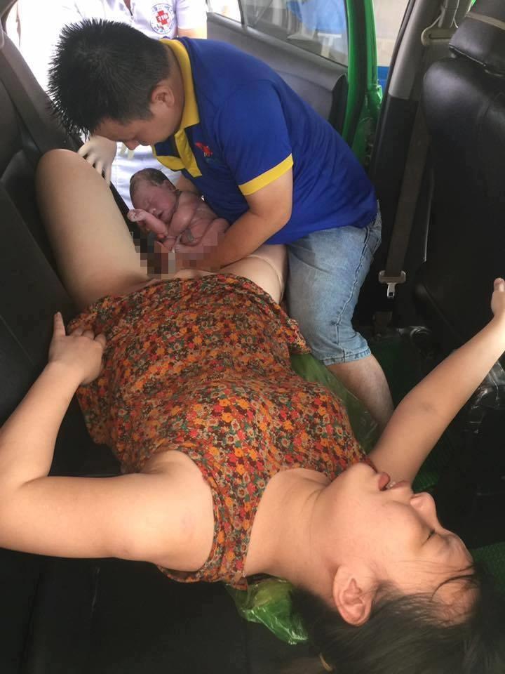 Anh thông trở thành “bà đỡ” bất đắc dĩ