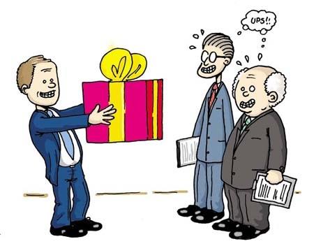 Câu chuyện đòi quà “cười ra nước mắt“.