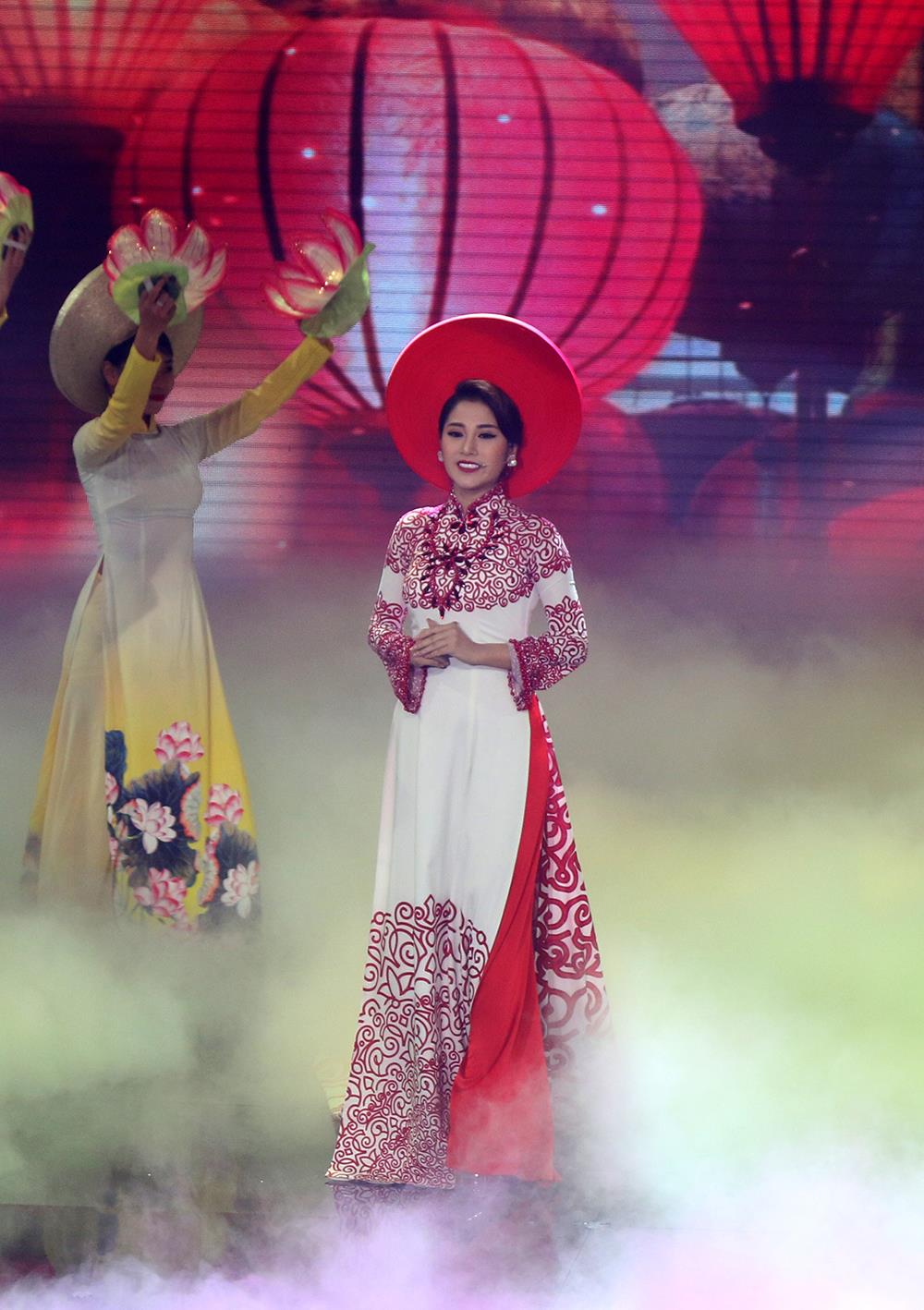 Tố My có màn trình diễn bắt mắt. Ảnh: M.H