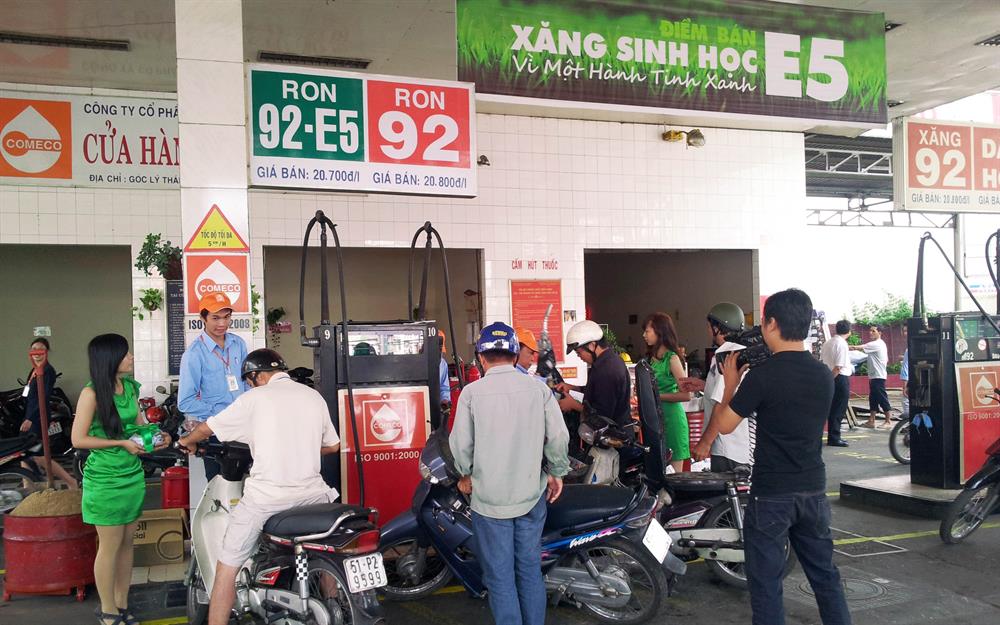 lo trinh thay the xang a92 bang xang e5 lo khong du nhien lieu phoi tron