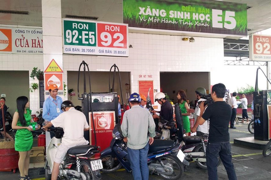 Lộ trình thay thế xăng A92 bằng xăng E5: Lo không đủ nhiên liệu phối trộn lo trinh thay the xang a92 bang xang e5 lo khong du nhien lieu phoi tron