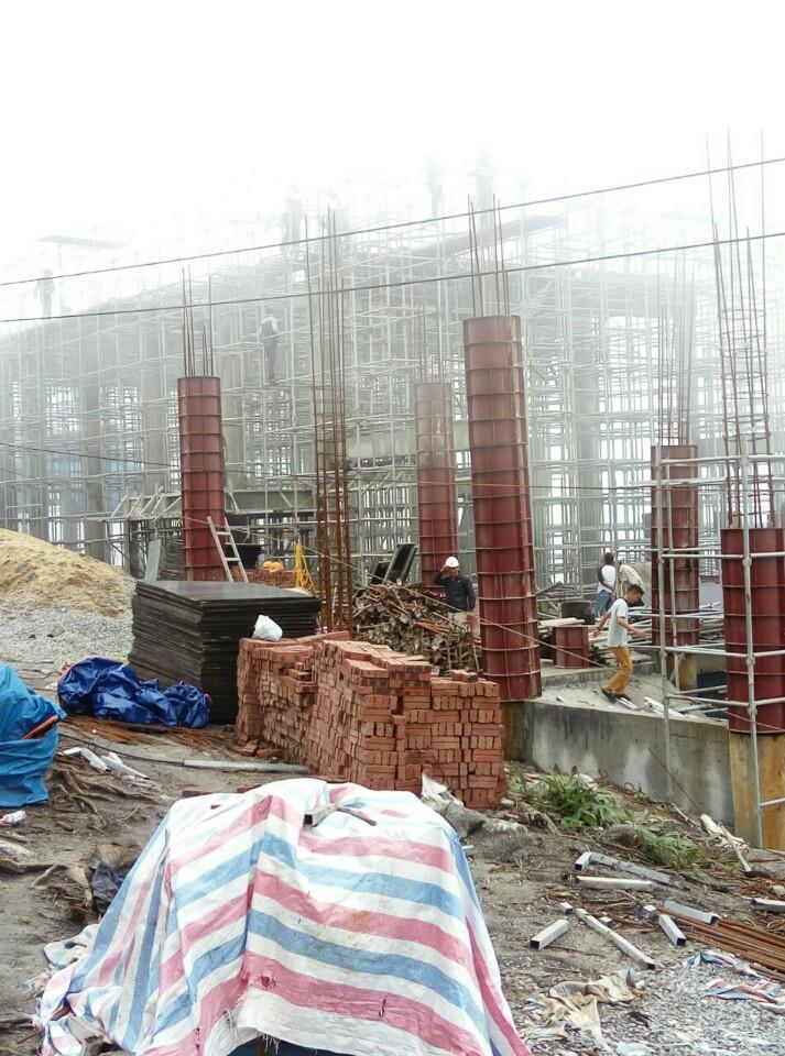 2. Đơn vị thi công đang đẩy nhanh tiến độ để tháng 12.2017 có thể đưa vào vận hành kỹ thuật. Ảnh: Nguyễn Hùng