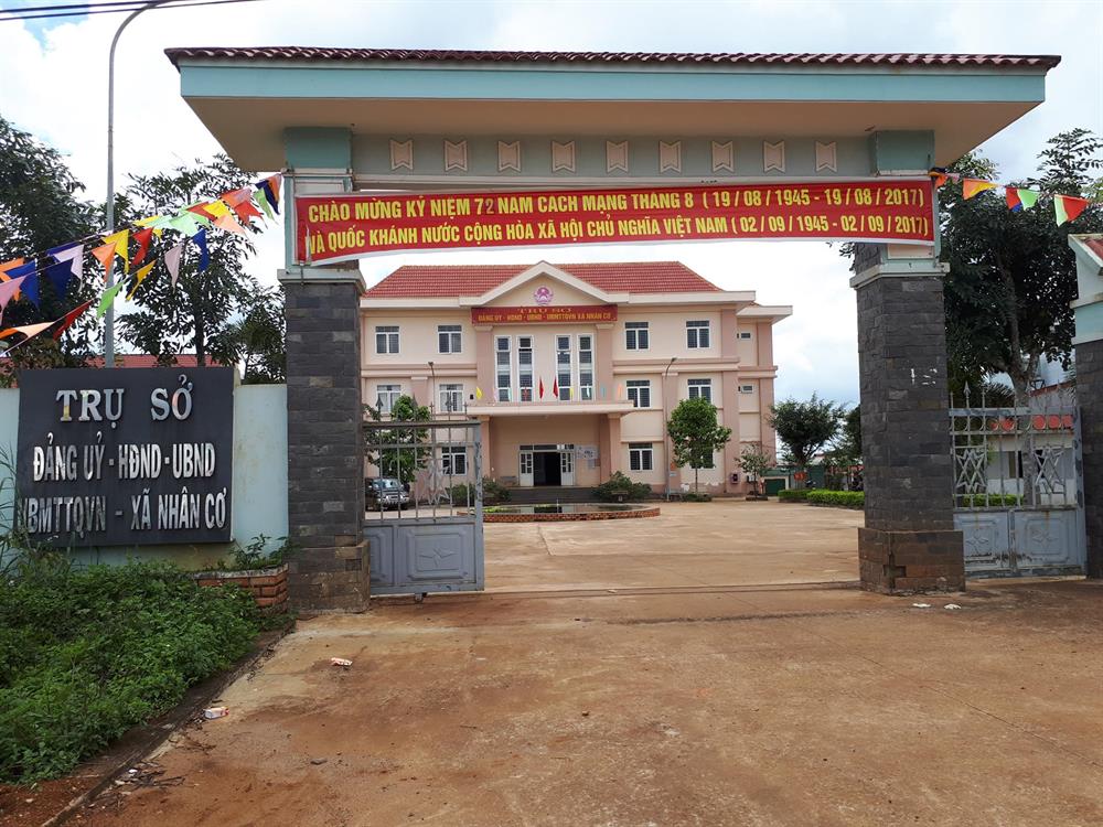 Lãnh đạo xã Nhân Cơ khẳng định, việc xây dựng nhằm mục đích tăng cường hoạt động thể dục, thể thao cộng đồng. Ảnh: T.D