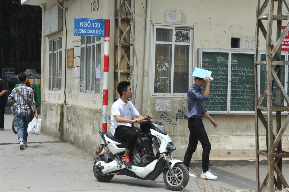 hoc-sinh-sinh-vien-vi-pham-luat-giao-thong