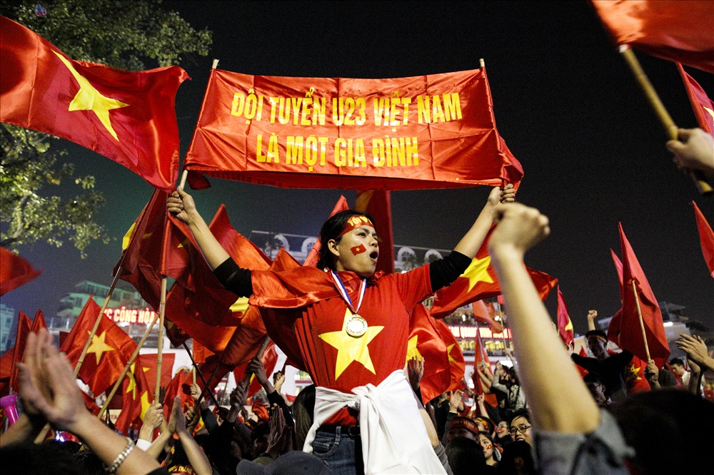 Những bức ảnh hiếm chưa từng có trong lịch sử ăn mừng bóng đá U23 Việt Nam