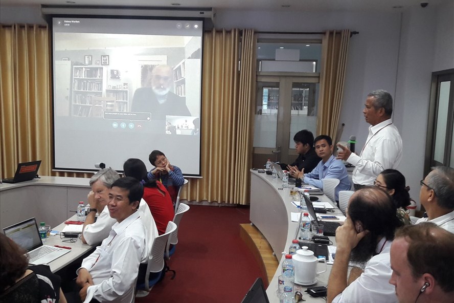 Nguyên chủ tịch Tổng LĐLĐVN Đặng Ngọc Tùng phát biểu tại tọa đàm. Ảnh Nam Dương