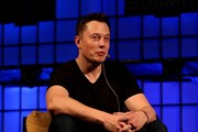 Chỉ một câu nói, tỷ phú Elon Musk khiến hãng xe lớn nhất nước Mỹ bay mất 7,3 tỷ USD Chỉ một câu nói, tỷ phú Elon Musk khiến hãng xe lớn nhất nước Mỹ bay mất 7,3 tỷ USD