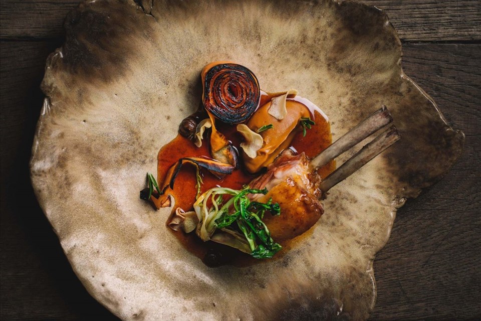 Thêm sao Michelin tỏa sáng tại Khách sạn The Reverie Saigon Thêm sao Michelin tỏa sáng tại Khách sạn The Reverie Saigon