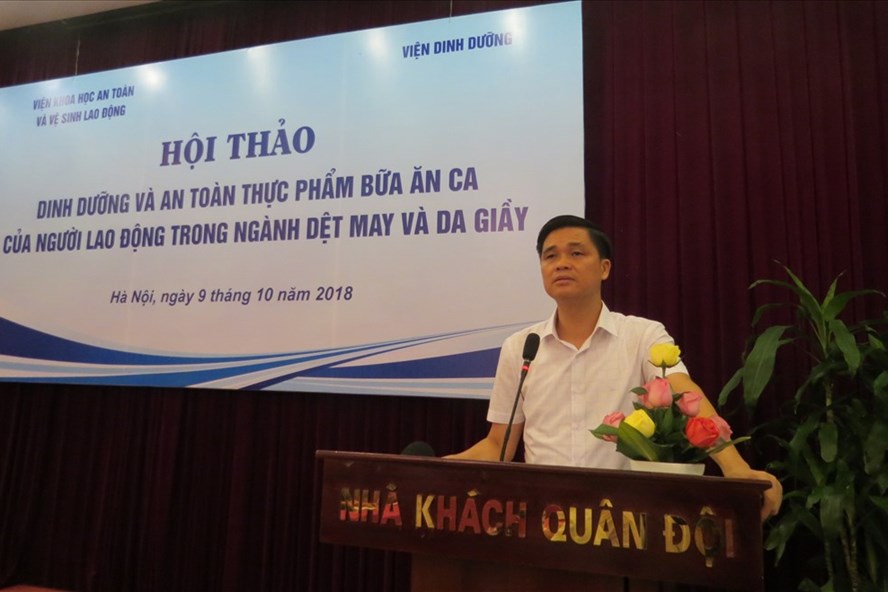 Phó Chủ tịch Tổng LĐLĐVN Ngọ Duy Hiểu phát biểu chỉ đạo tại hội thảo. Ảnh: Xuân Trường