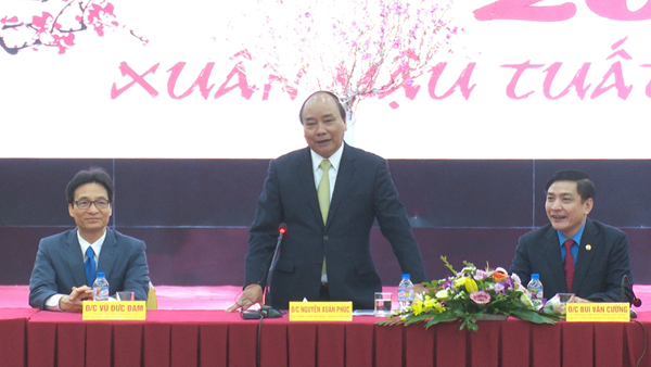 Thủ tướng Nguyễn Xuân Phúc chúc Tết Tổng Liên đoàn Lao động Việt Nam