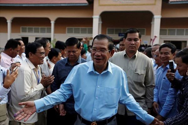 Đảng cầm quyền Campuchia thắng lớn bầu cử Thượng viện
