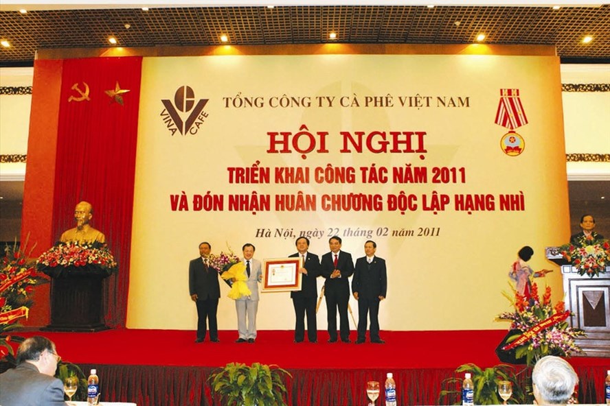 Trong số 5 DNNN thuộc lĩnh vực nông nghiệp chuyển về "siêu ủy ban", có TCty Càphê Việt Nam. Ảnh minh họa