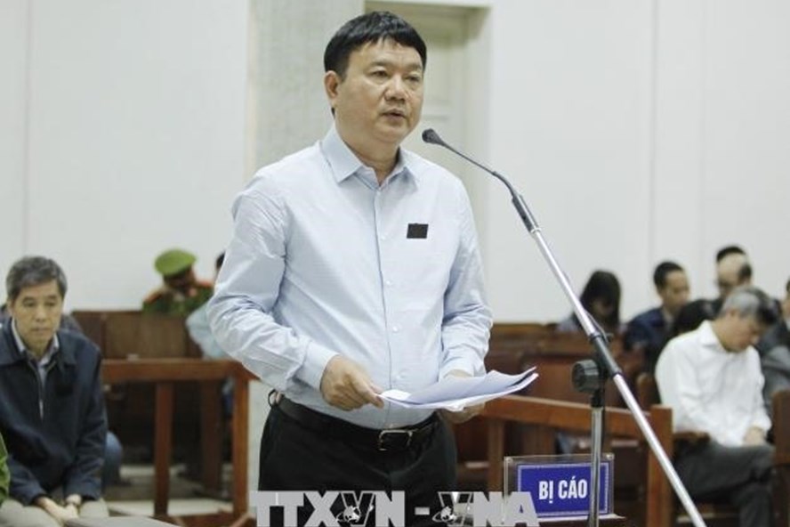Ong-Dinh-La-Thang.jpg