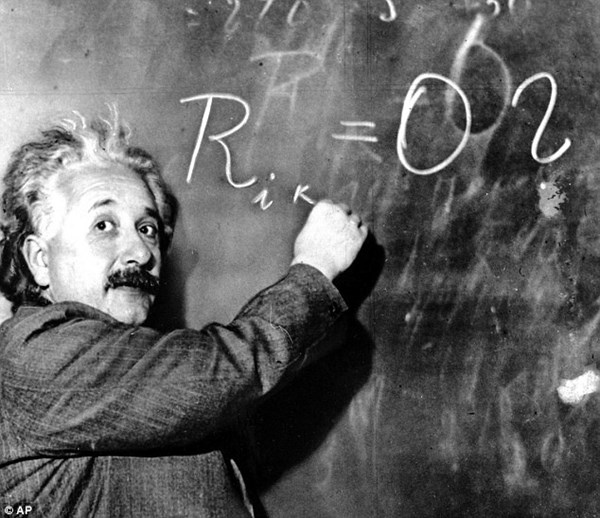 Nóng nhất hôm nay: Thư tình của thiên tài vật lý Albert Einstein trị giá hơn 6.000 USD