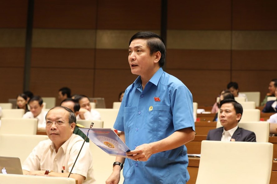 ÄB Bùi VÄn Cưá»ng cho rằng, nếu cá» phần hóa gắn chặt vá»i trách nhiá»m Äứng Äầu sẽ giảm ÄÆ°á»£c chuyá»n không có nÄng lá»±c nhưng vẫn muá»n là m lãnh Äạo.