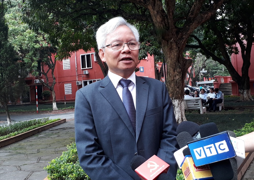 GS.TS Táº¡ Ngá»c Táº¥n, PhÃ³ Chá»§ tá»ch Há»i Äá»ng lÃ½ luáº­n Trung Æ°Æ¡ng (áº¢nh: XuÃ¢n Háº£i)