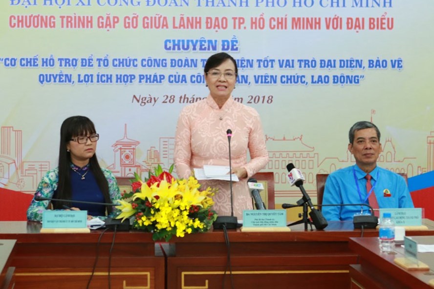 BÃ Nguyá»
n Thá» Quyết Tâm trả lá»i các ý kiến cá»§a Äại biá»u dá»± Äại há»i XI CÄ TPHCM. Ảnh: PV